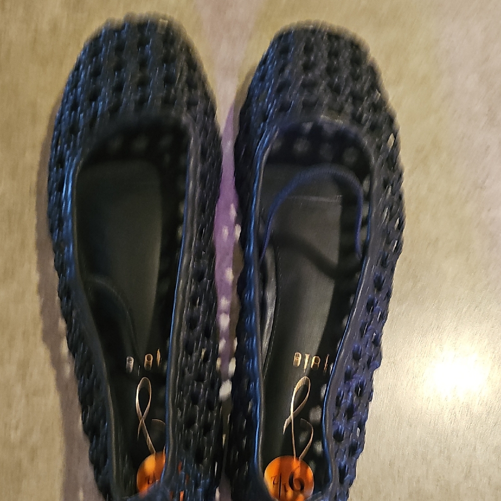 Stylish Black Women's Shoes Mesh Size 9.5